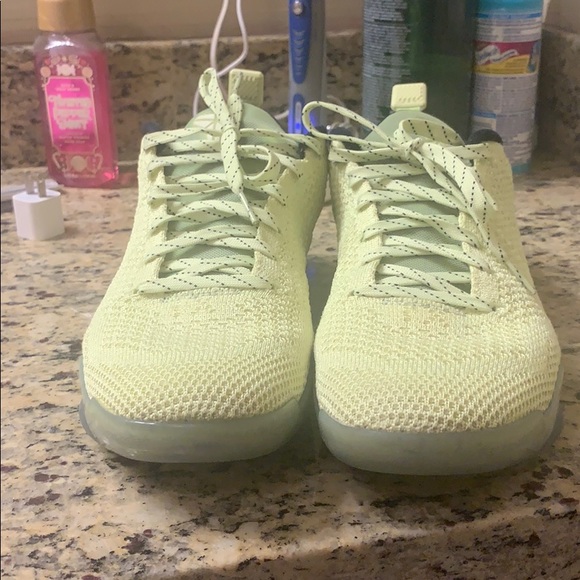 kobe ghost of Christmas past - Picture 4 of 7